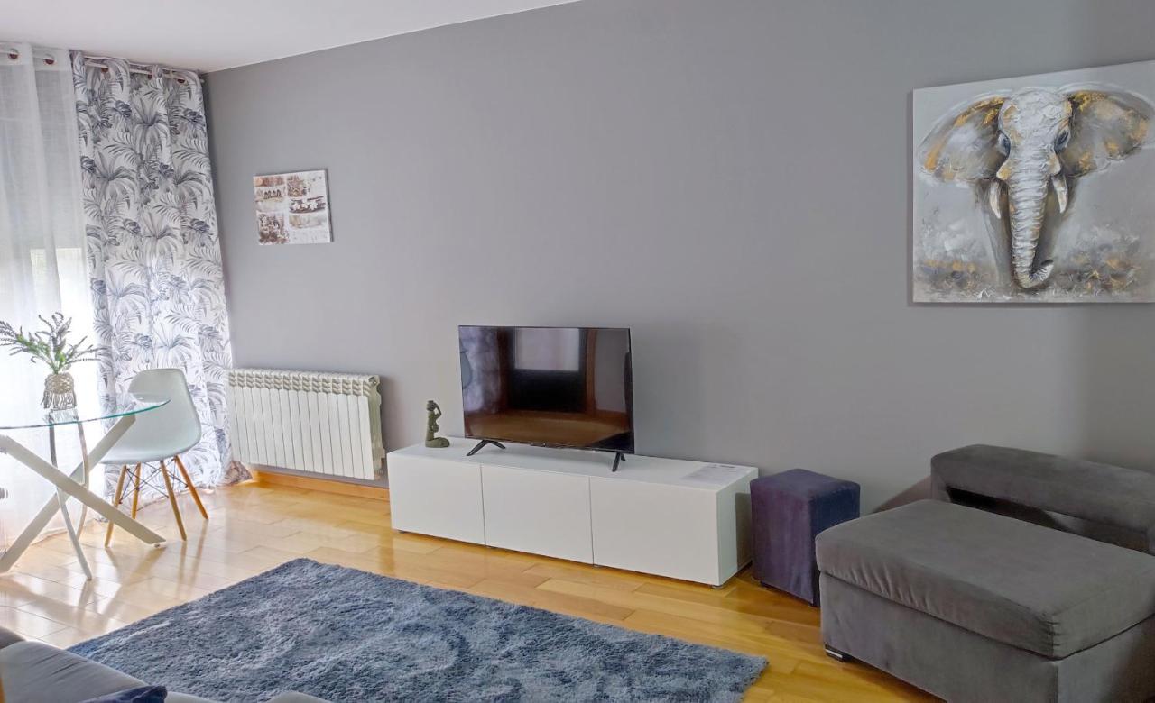 Apartamento Os Reloxos II Mondariz-Balneario Exterior foto